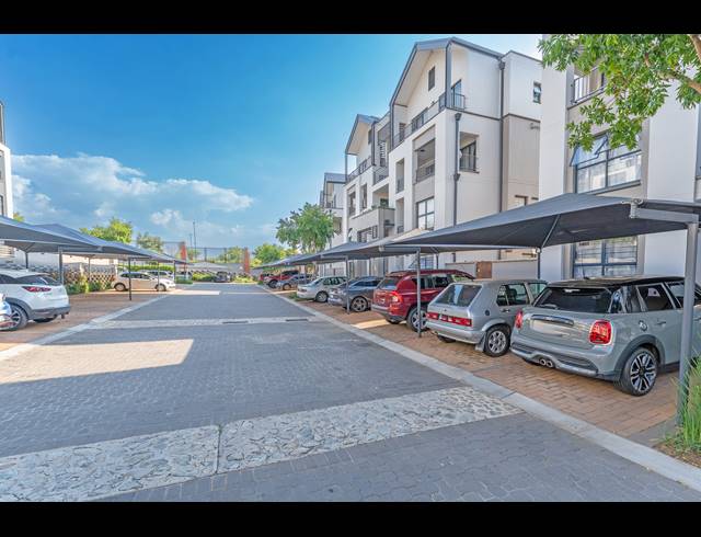 3 BEDROOM APARTMENT FOR SALE IN WATERFALL